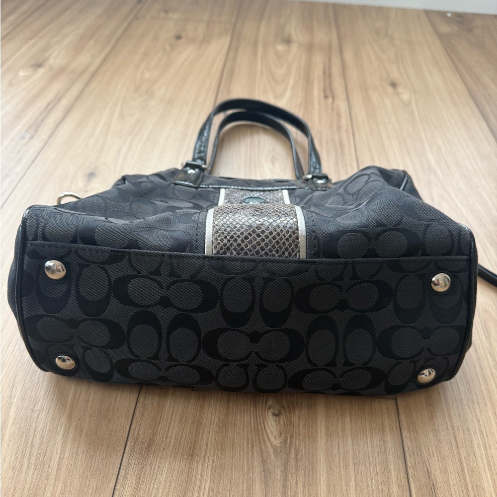 Coach Black Signature Satchel with Gray Contrast Stripe - Picture 4 of 5